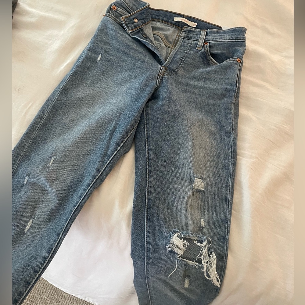 Levis wedgie straight